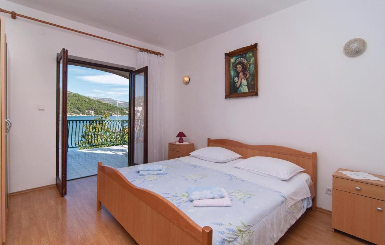 2 Bedroom Cozy Apartment In Марина Экстерьер фото